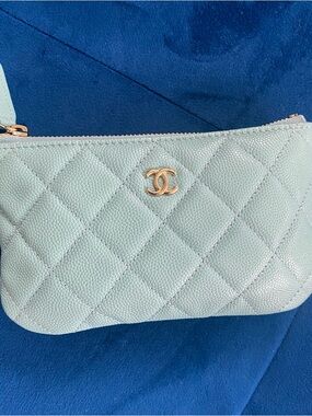 CHANEL Quilted Caviar Leather Classic Mini O-Case Zipped Pouch W/Box & Authentic